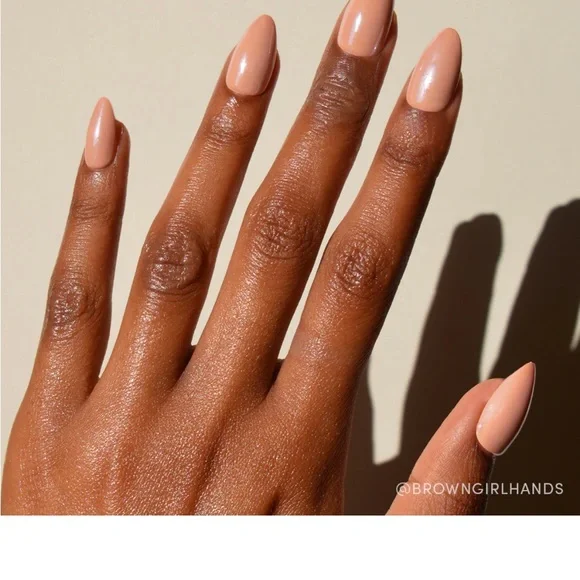 4 sets of Glamnetic Almond Press On Nails - Destination Set - Picture 5 of 7